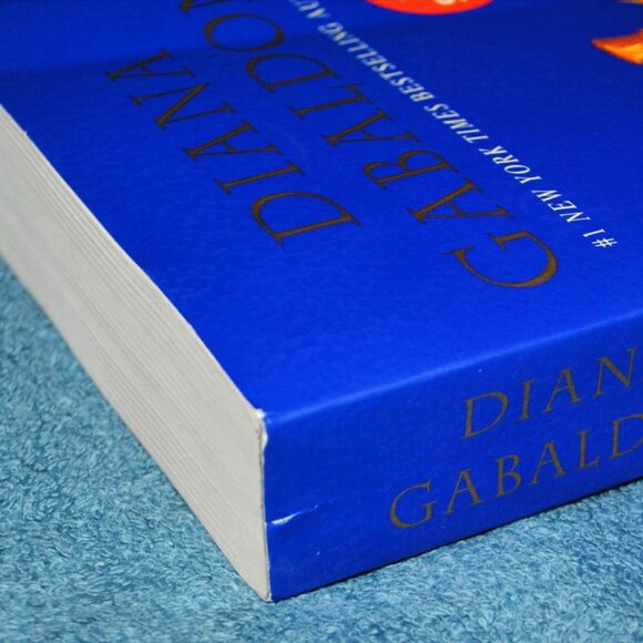 Outlander A Novel - Picture 3 of 3